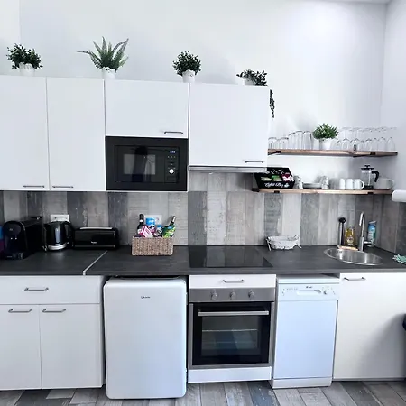 Apartament La Petite Cour *